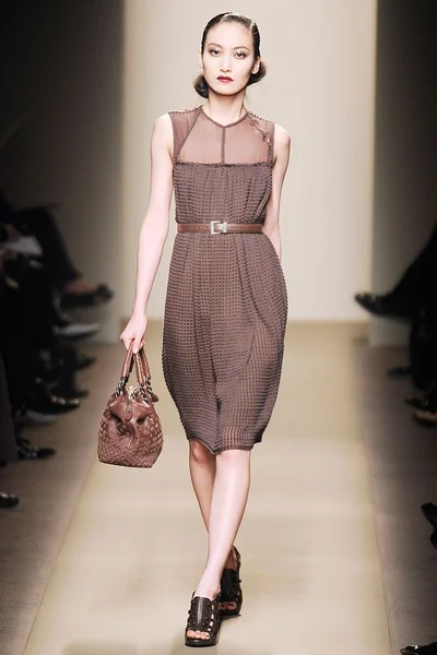 Look 12